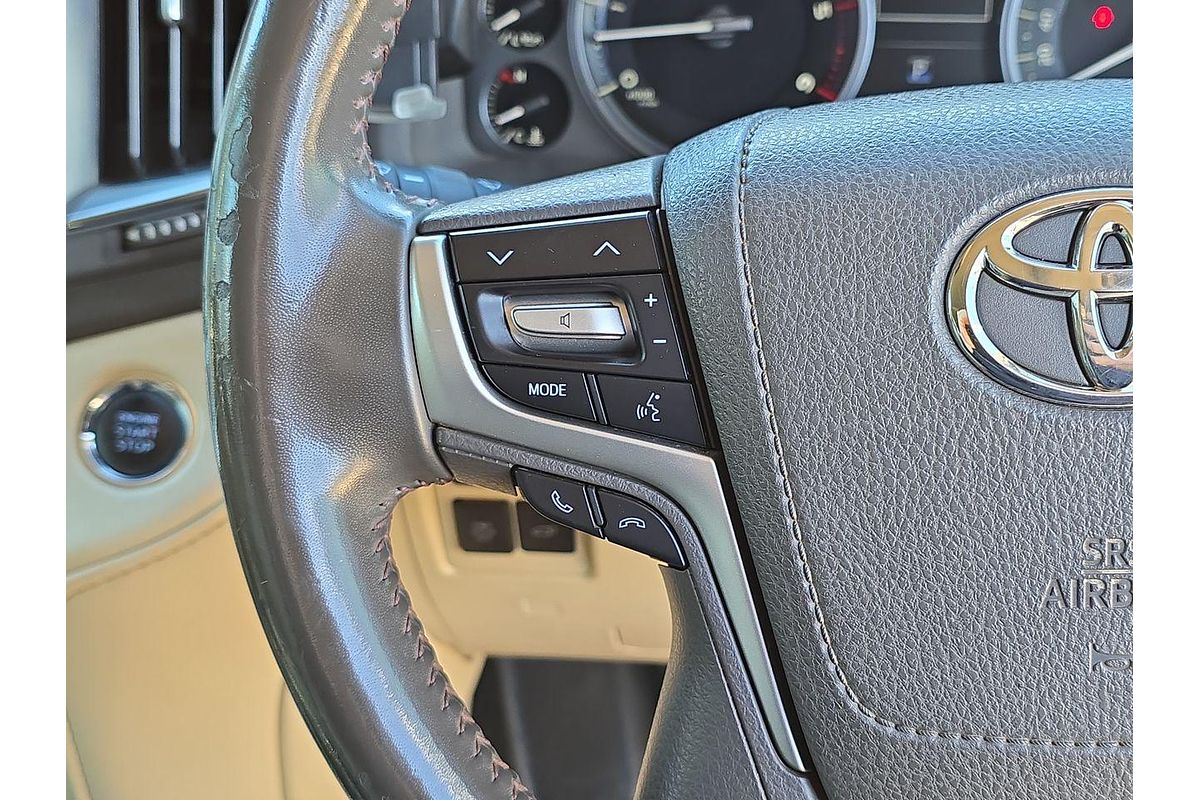 2019 Toyota Landcruiser Sahara VDJ200R