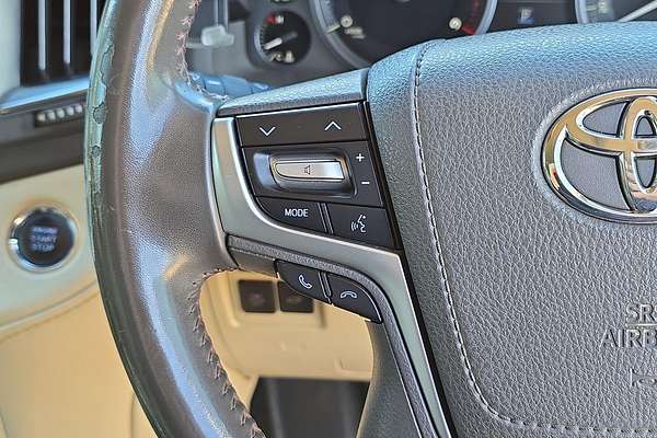 2019 Toyota Landcruiser Sahara VDJ200R