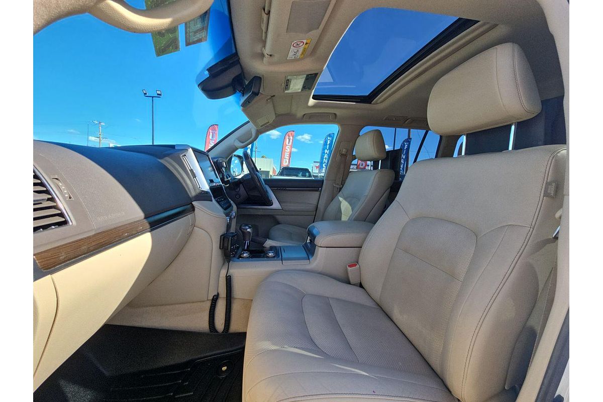 2019 Toyota Landcruiser Sahara VDJ200R