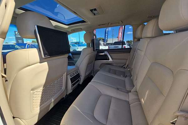 2019 Toyota Landcruiser Sahara VDJ200R