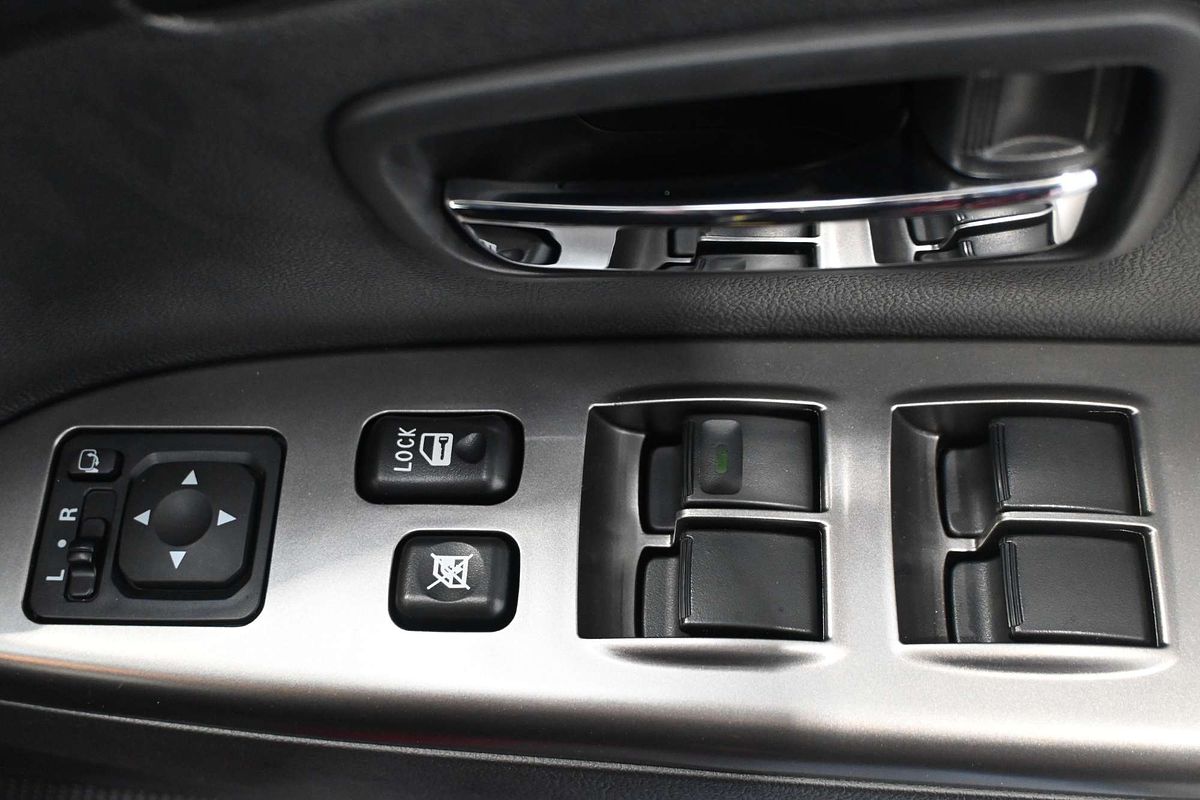 2025 Mitsubishi ASX LS XD