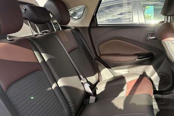 2025 Suzuki Fronx Hybrid GLX KW