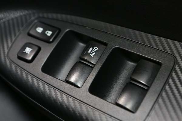2024 Mitsubishi Eclipse Cross ES YB
