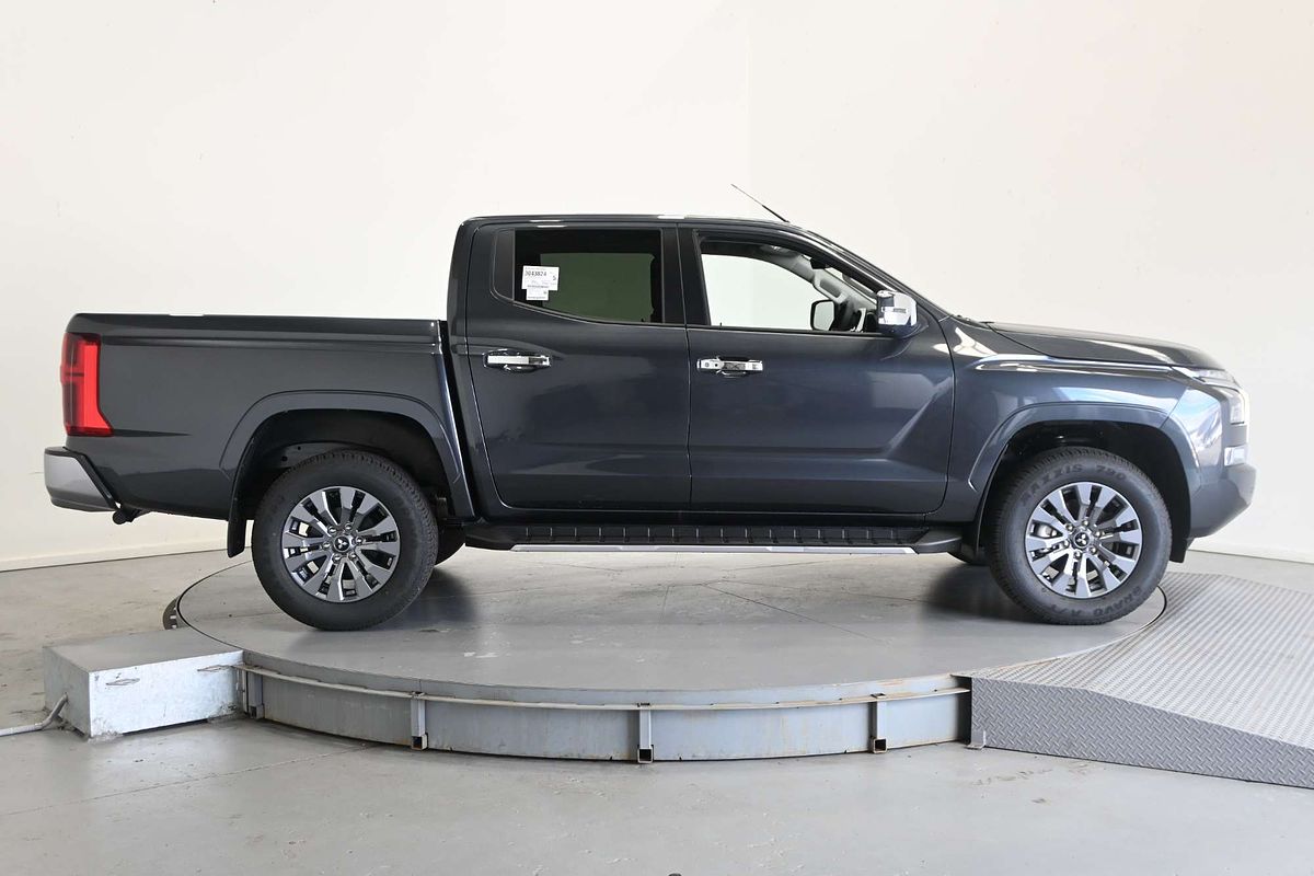 2025 Mitsubishi Triton GLS MV 4X4