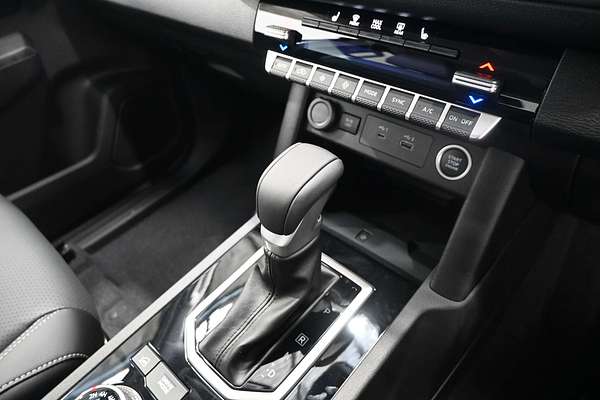 2025 Mitsubishi Triton GLS MV 4X4
