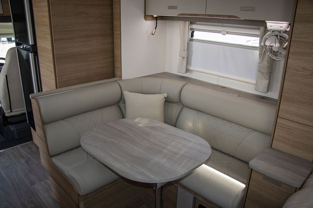 2025 Jayco SIGNATURE MOTORHOME FA.25-3.SG-MY25
