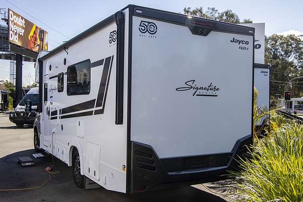 2025 Jayco SIGNATURE MOTORHOME FA.25-1.SG-MY25