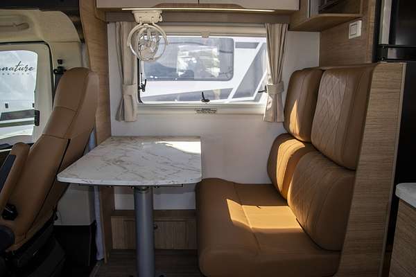 2025 Jayco SIGNATURE MOTORHOME FA.25-1.SG-MY25