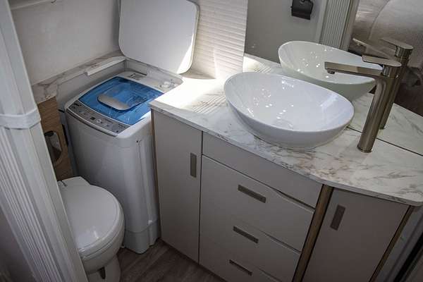 2025 Jayco SIGNATURE MOTORHOME FA.25-1.SG-MY25