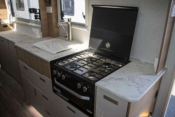 2025 Jayco SIGNATURE MOTORHOME FA.25-1.SG-MY25
