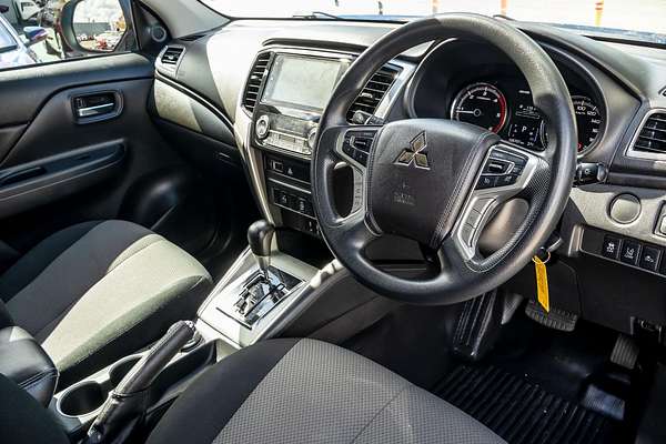 2022 Mitsubishi Triton GLX+ MR 4X4