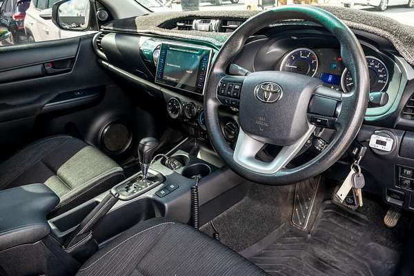 2016 Toyota Hilux SR GUN126R 4X4