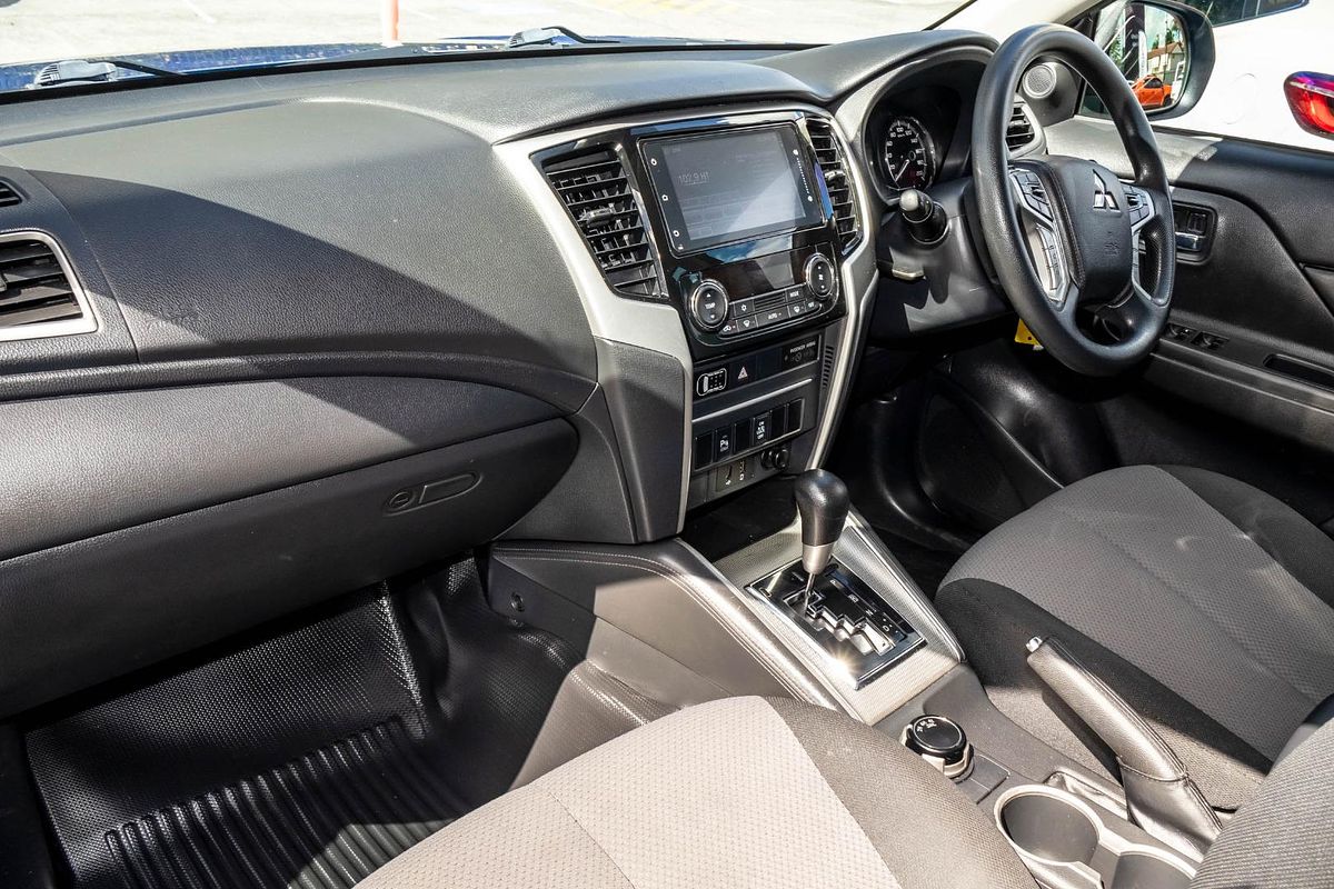 2022 Mitsubishi Triton GLX+ MR 4X4