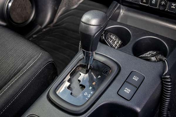 2016 Toyota Hilux SR GUN126R 4X4