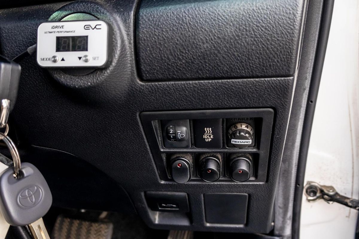 2016 Toyota Hilux SR GUN126R 4X4