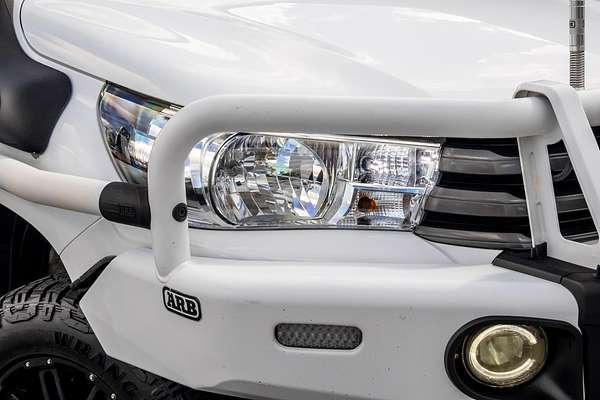 2016 Toyota Hilux SR GUN126R 4X4