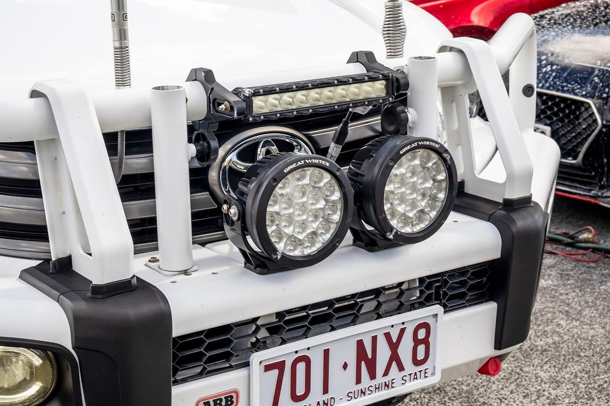 2016 Toyota Hilux SR GUN126R 4X4