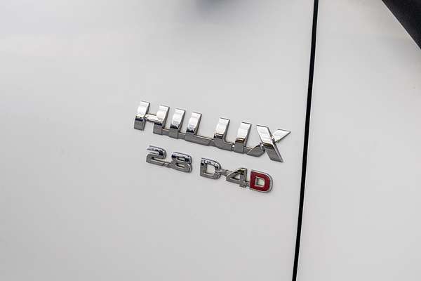 2016 Toyota Hilux SR GUN126R 4X4