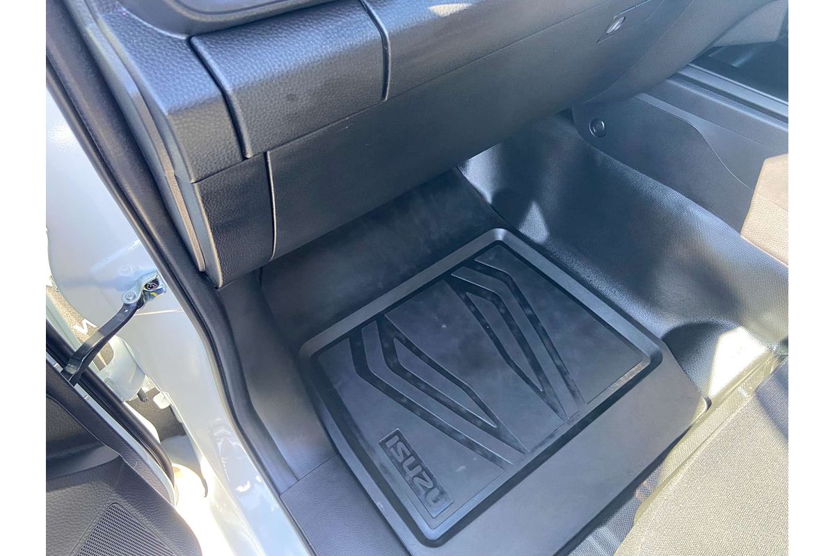 2025 Isuzu D-MAX SX 4X4