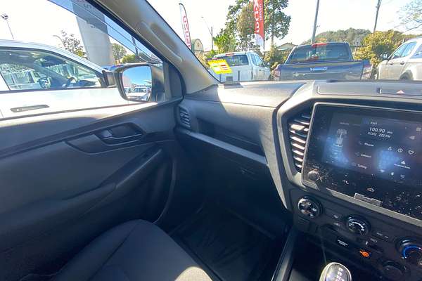 2025 Isuzu D-MAX SX 4X4