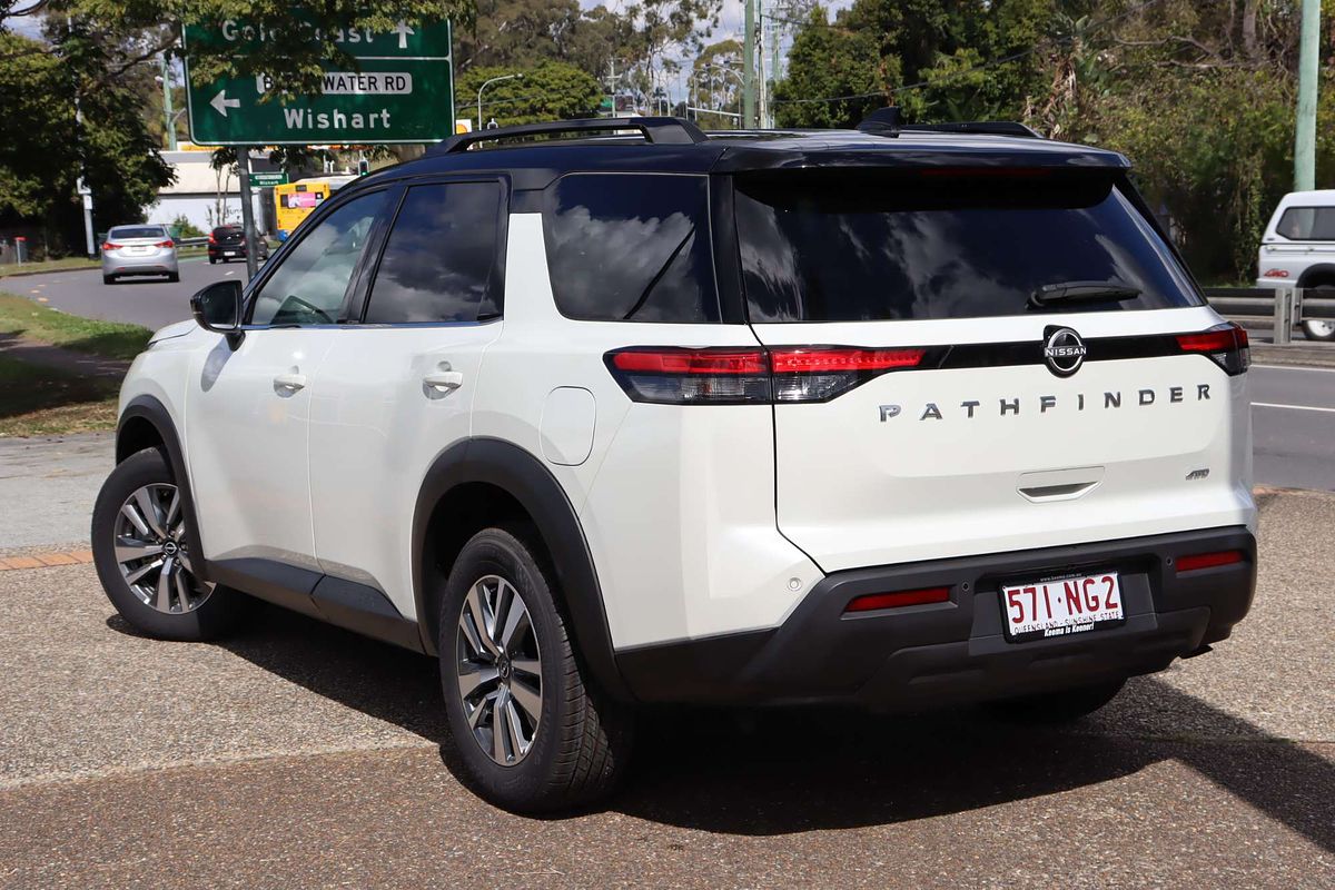 2024 Nissan Pathfinder Ti R53