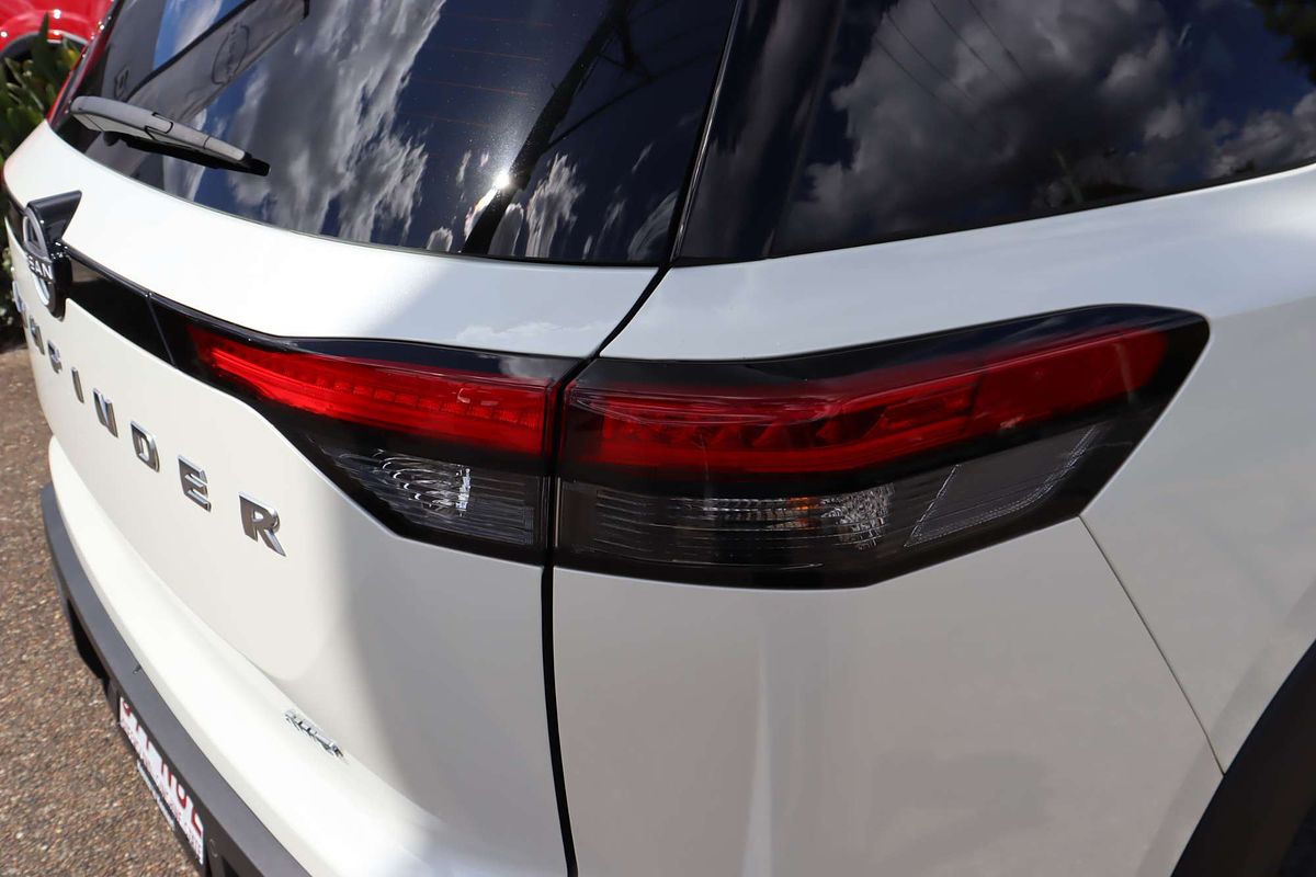 2024 Nissan Pathfinder Ti R53