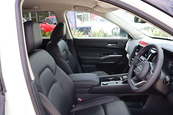 2024 Nissan Pathfinder Ti R53