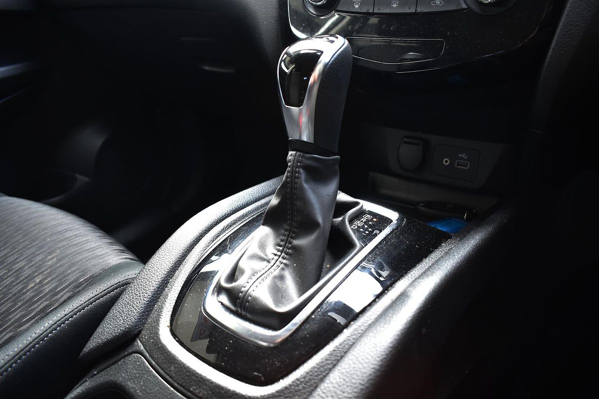 2022 Nissan X-TRAIL ST T32