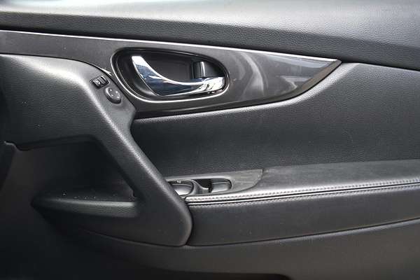 2022 Nissan X-TRAIL ST T32