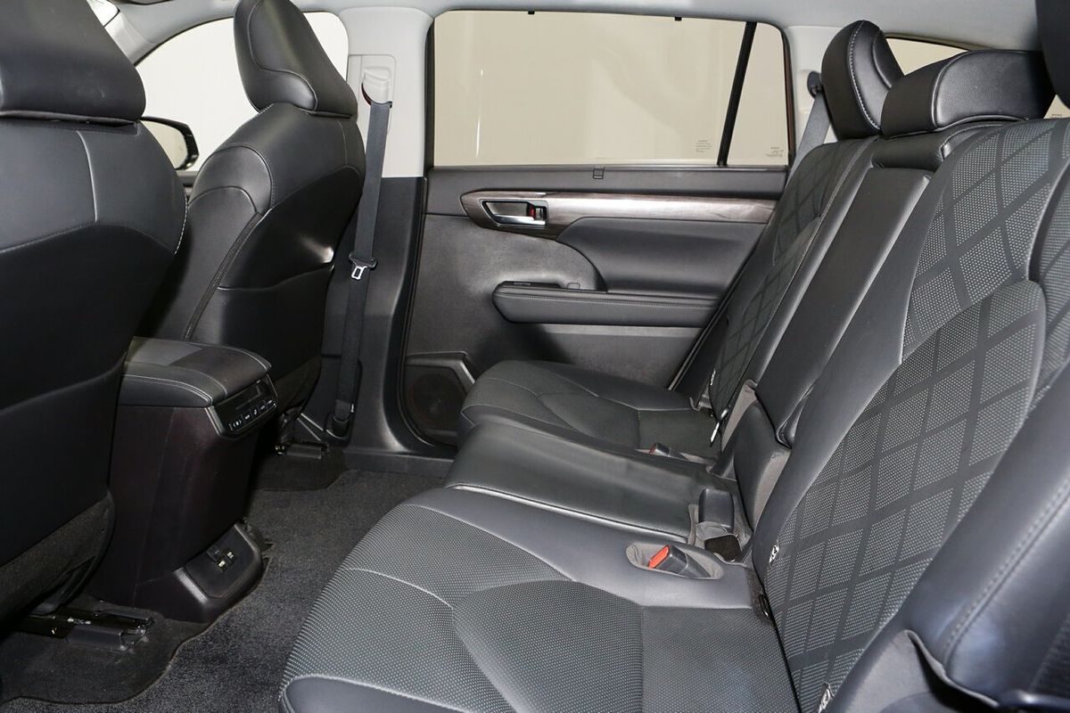 2021 Toyota Kluger Grande AXUH78R