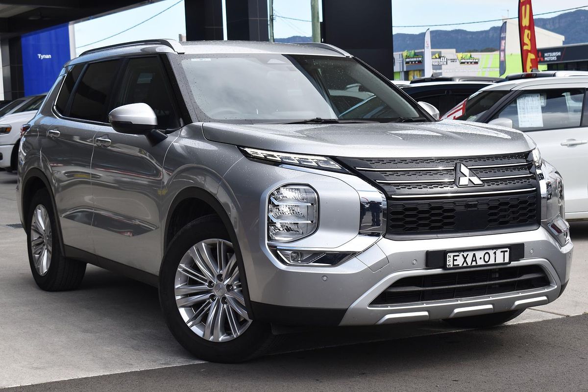 2022 Mitsubishi Outlander LS ZM