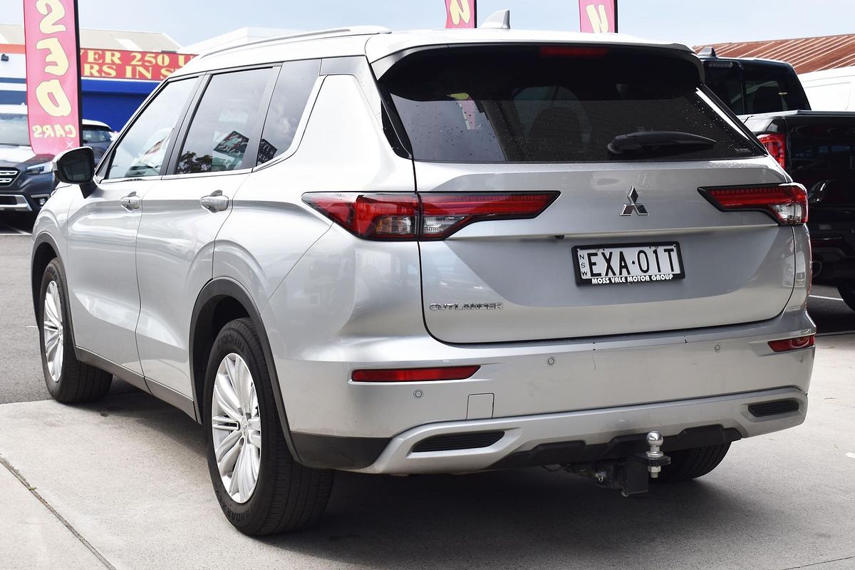 2022 Mitsubishi Outlander LS ZM