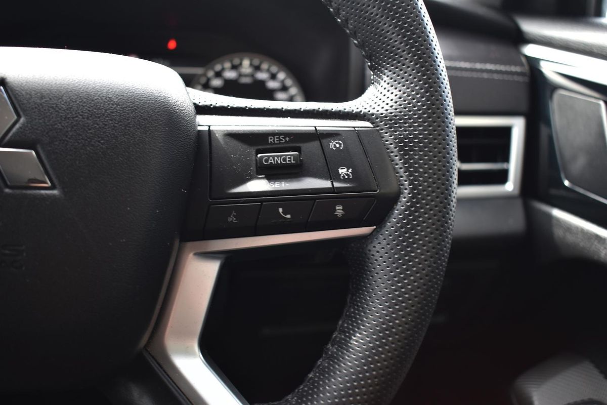 2022 Mitsubishi Outlander LS ZM
