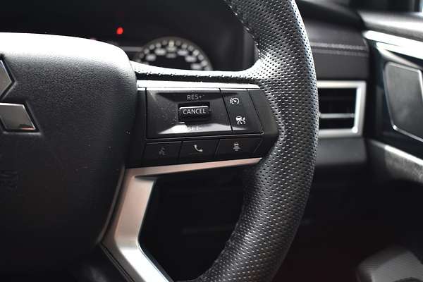 2022 Mitsubishi Outlander LS ZM