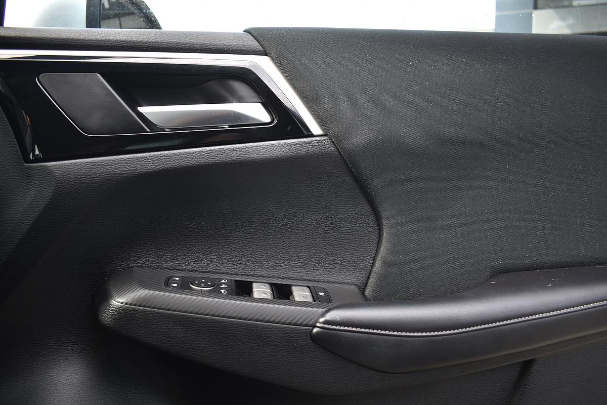 2022 Mitsubishi Outlander LS ZM