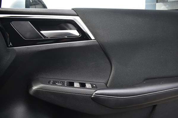 2022 Mitsubishi Outlander LS ZM