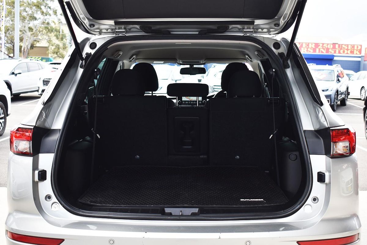 2022 Mitsubishi Outlander LS ZM