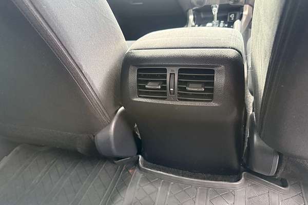 2019 Nissan Navara ST D23 Series 3 4X4