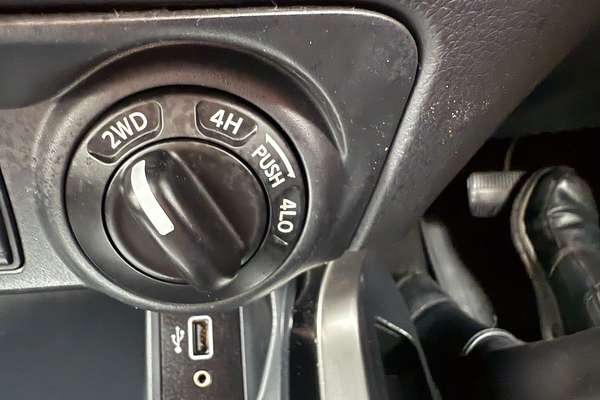 2019 Nissan Navara ST D23 Series 3 4X4