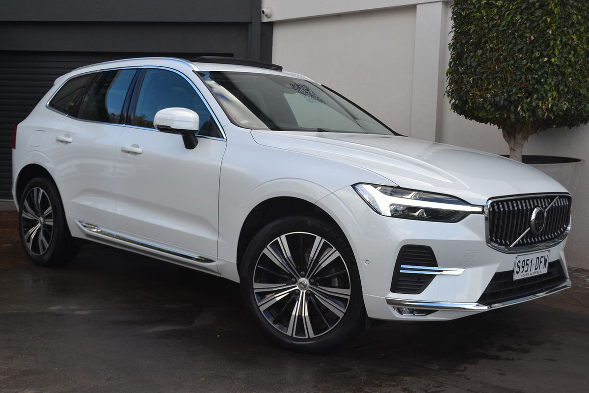 2023 Volvo XC60 Plus B5