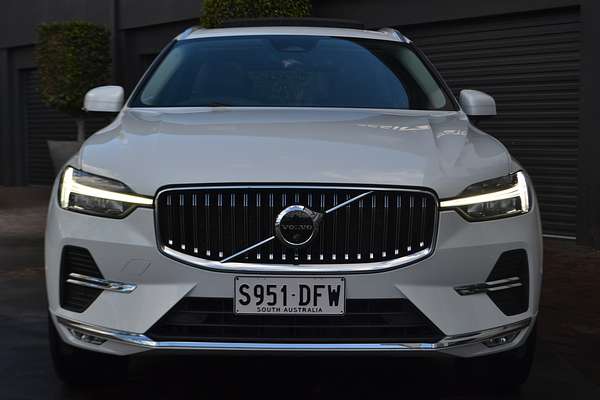 2023 Volvo XC60 Plus B5