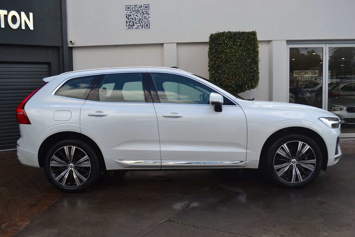 2023 Volvo XC60 Plus B5