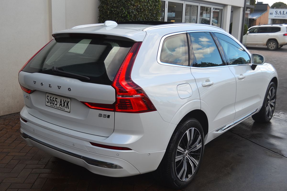 2023 Volvo XC60 Plus B5