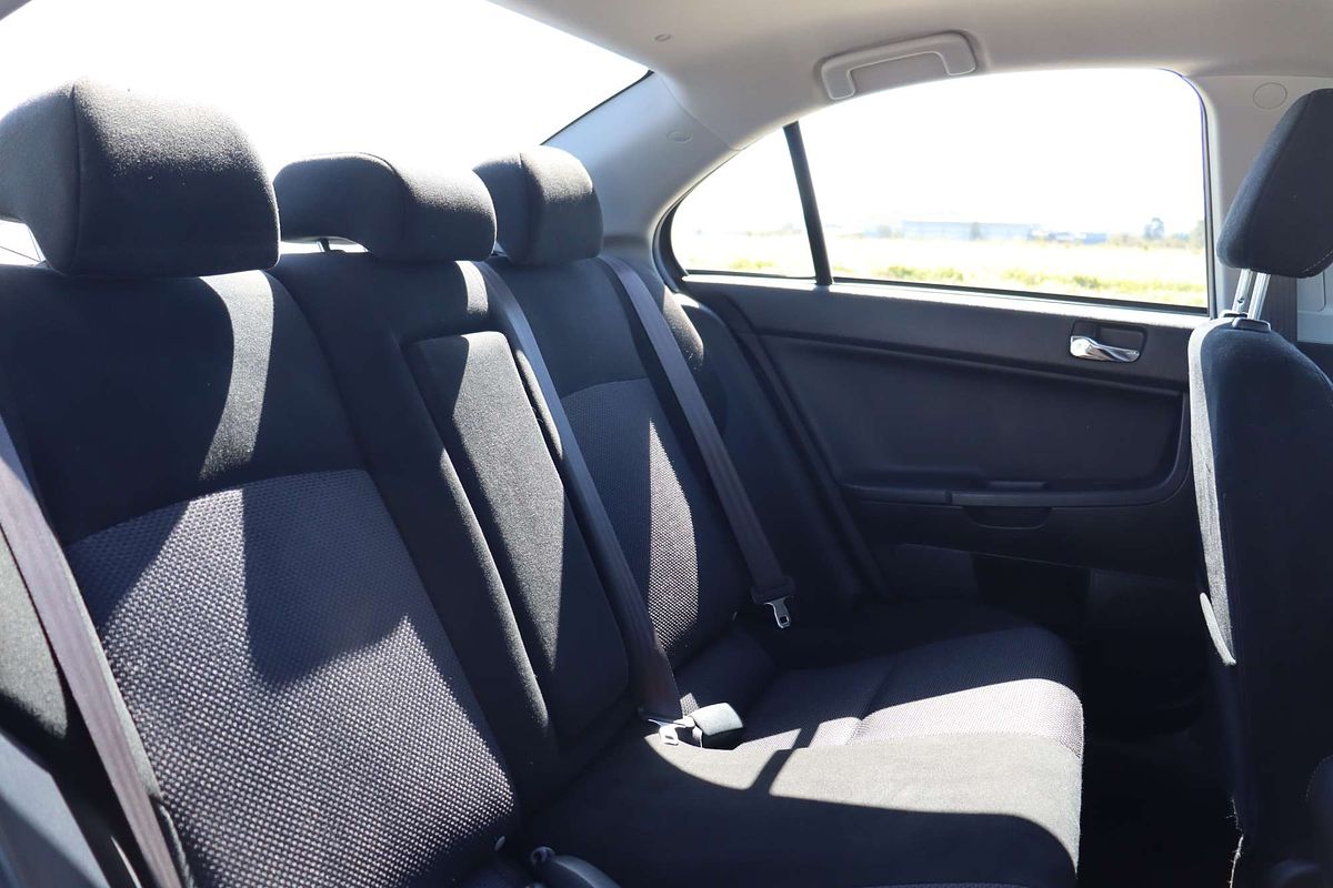 2017 Mitsubishi Lancer ES Sport CF