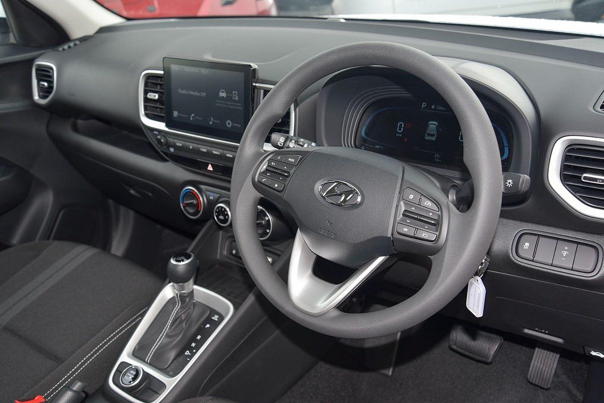 2025 Hyundai Venue Active QX.V5