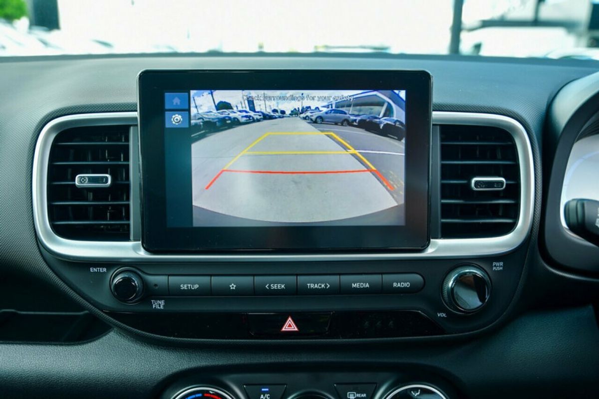 2025 Hyundai Venue Active QX.V5