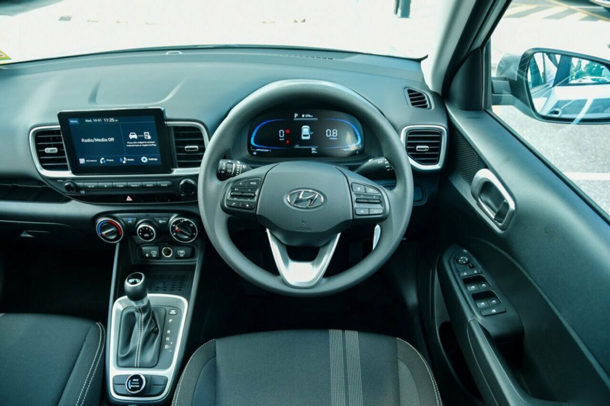 2025 Hyundai Venue Active QX.V5