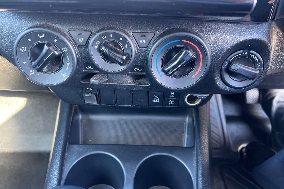 2021 Toyota Hilux SR GUN126R