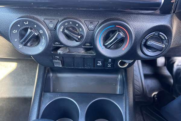2021 Toyota Hilux SR GUN126R