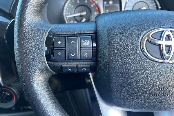 2021 Toyota Hilux SR GUN126R